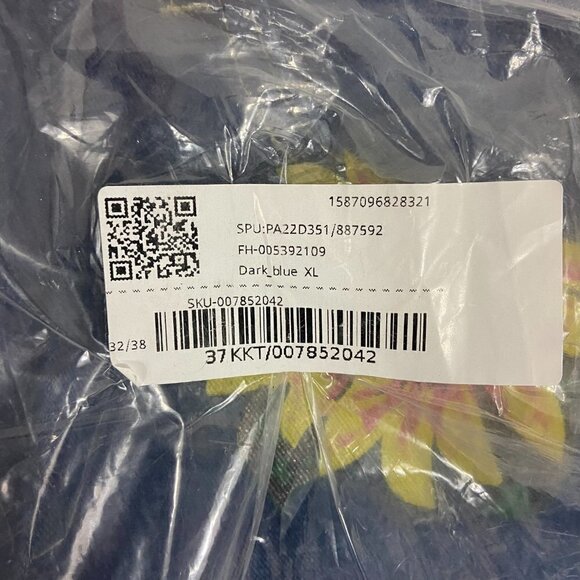 Misslook Women's Sunflower Floral Jeans Straight Leg Size XL (34 x 31) NWT - Picture 9 of 10